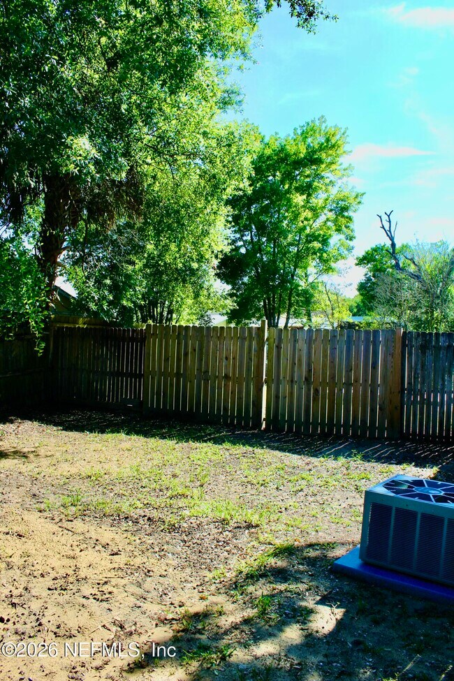 Building Photo - 10178 Geni Hill Cir N