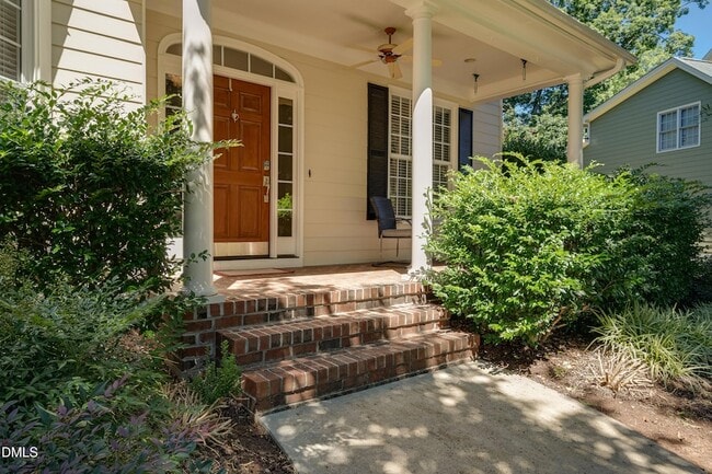 Building Photo - 117 Buckhurst Dr