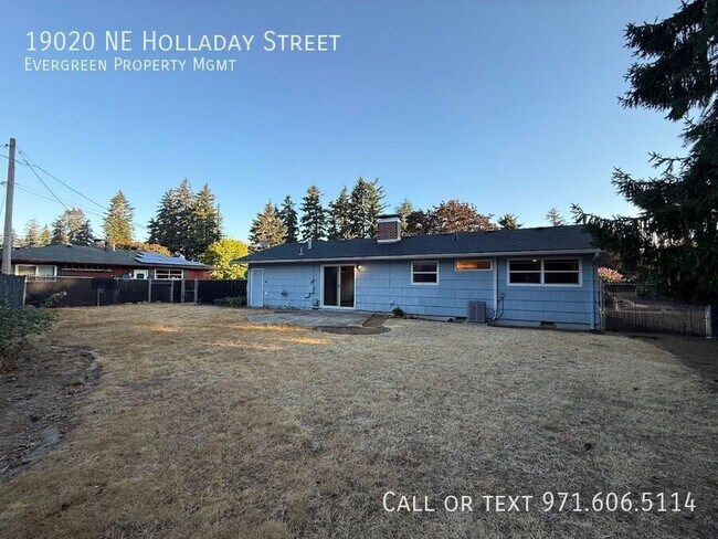 Building Photo - 19020 NE Holladay St