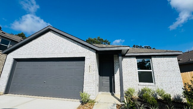 Primary Photo - 472 Shoreview Dr