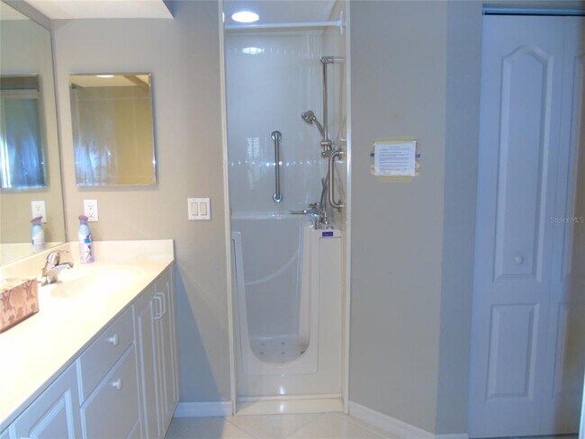 Building Photo - 3725 Albacete Cir