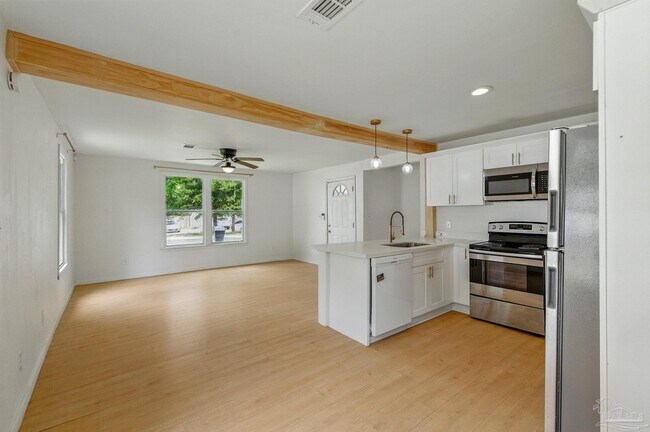 Building Photo - 61 E Ensley St