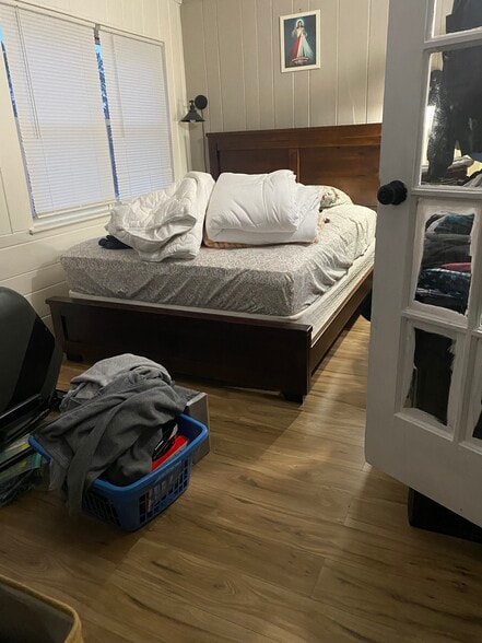 Primary Photo - 3107 S Fox St