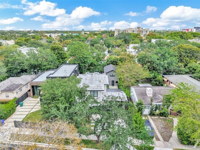 Building Photo - 145 NE 49th St