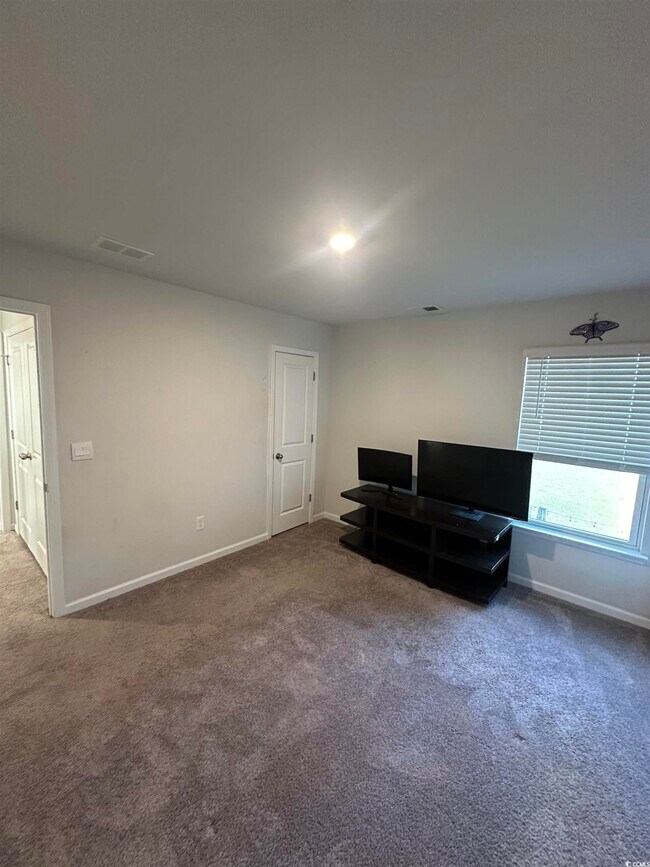 Building Photo - 2655 Pegasus Pl
