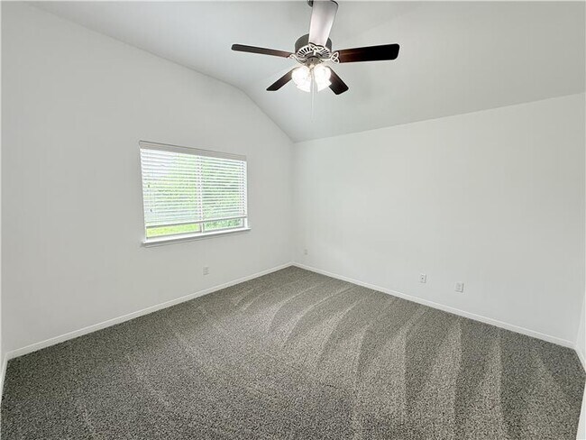 Building Photo - 531 Parkfield Ln