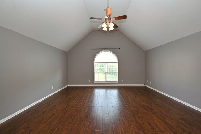 Building Photo - **BEAUTIFUL, WELL-MAINTAINED BRICK HOME ON A LOVELY 0.63-ACRE LOT IN A DESIRABLE NEIGHBORHOOD**