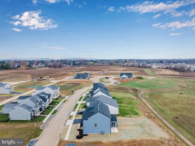 Building Photo - 508 Charleston Dr