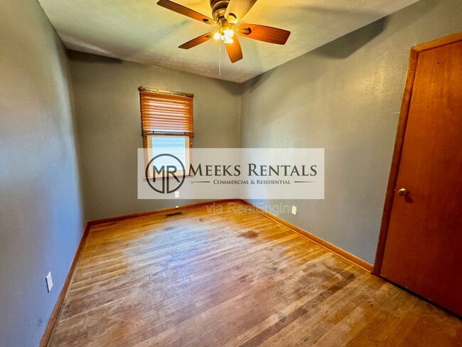 Building Photo - 1987 McVeigh Ave