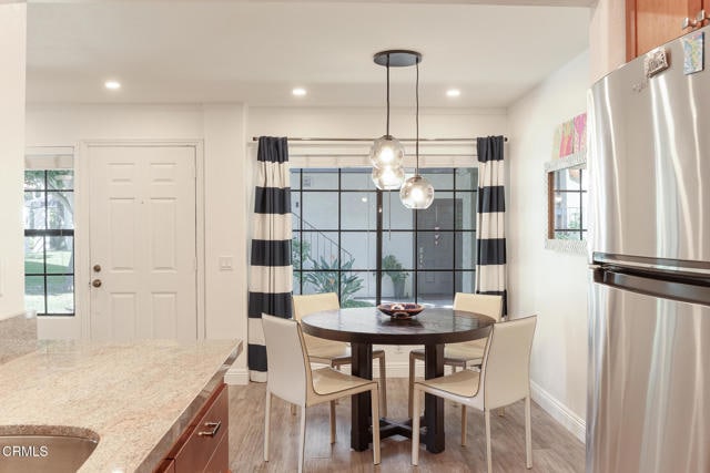 Building Photo - 2375 Martinique Ln