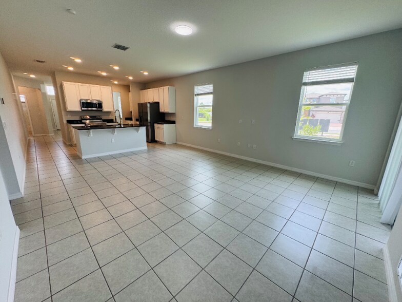 Building Photo - 5624 Beggs Rd