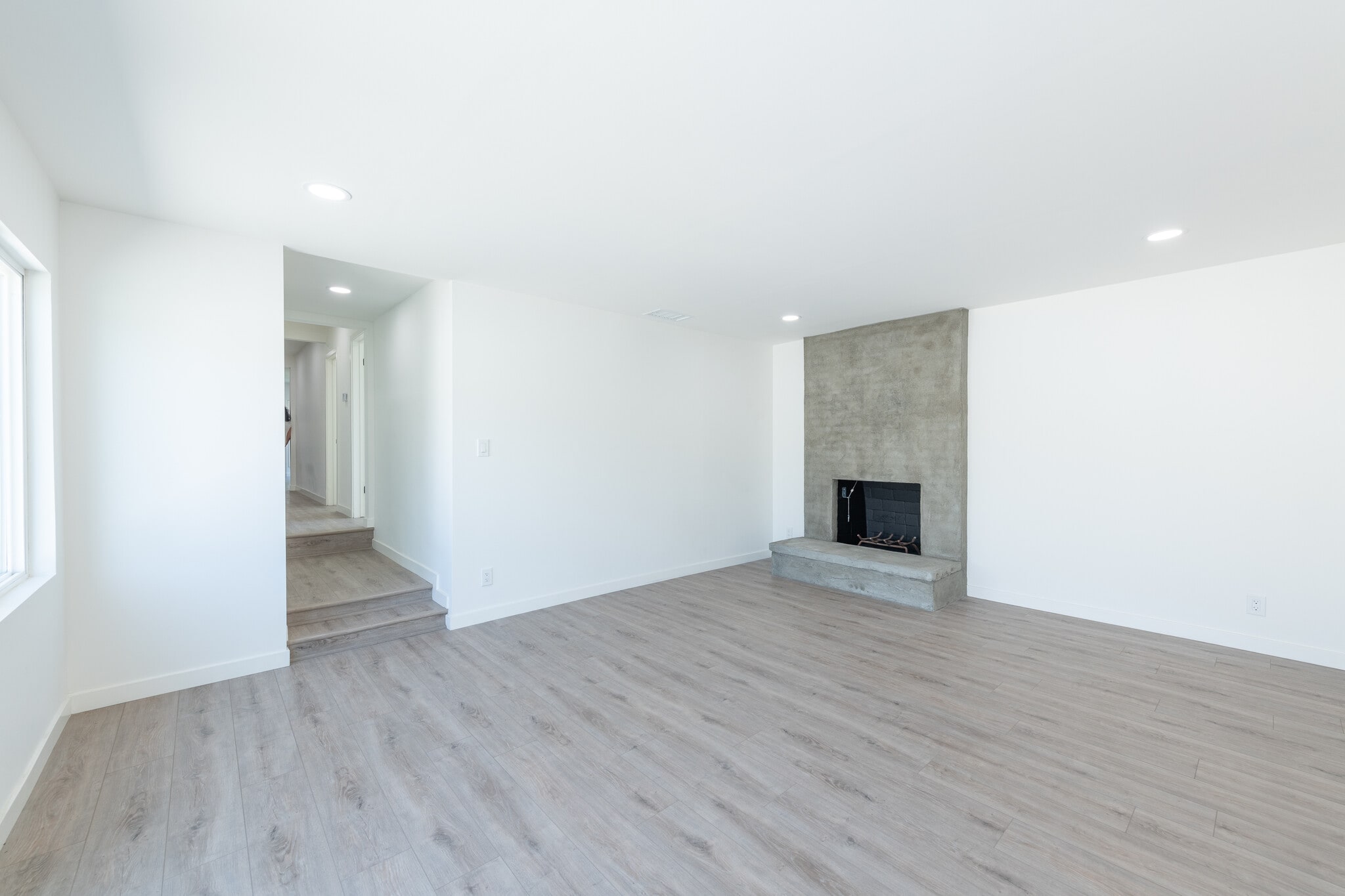 SECOND LIVING/FAMILY ROOM ROOM/DEN - 1011 N Florence St
