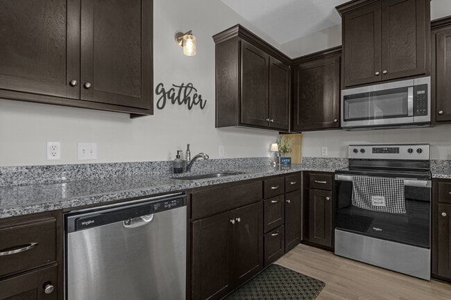 Building Photo - 107 Nobles Dr NE