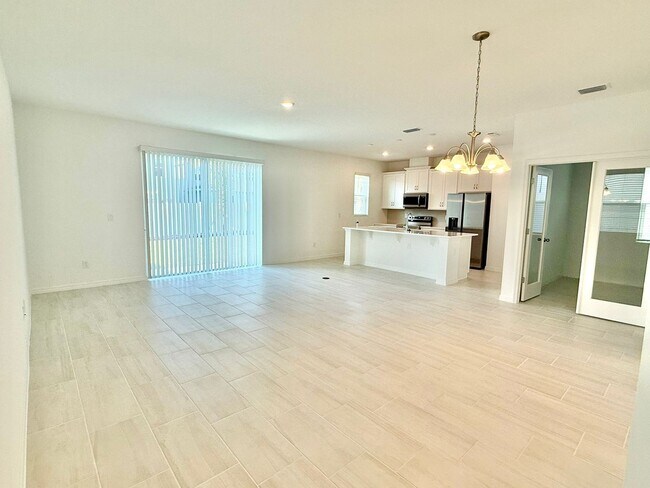 Building Photo - Step into style – Lease this 4Bed gem in D...