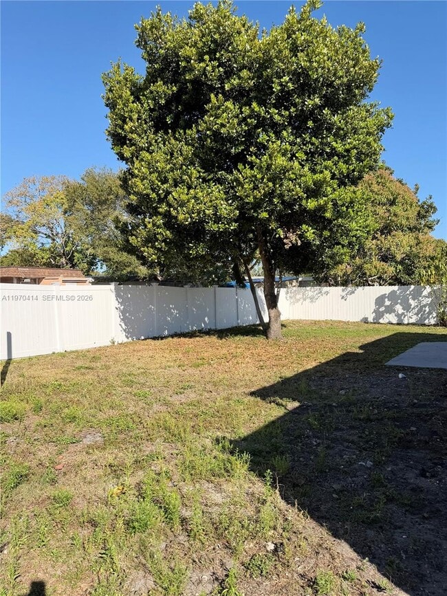 Building Photo - 7811 NW 66th Terrace