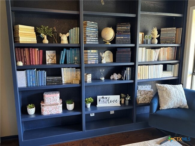 Building Photo - 116 Newport Dr