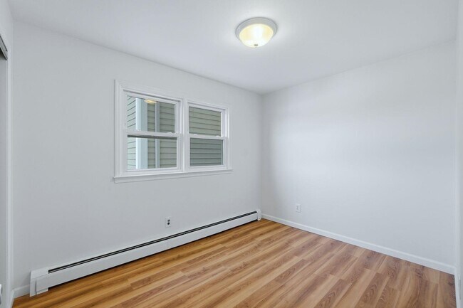 Building Photo - 1151 51st St
