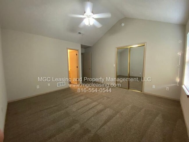 Building Photo - SOUTH GARDEN TOWNHOMES