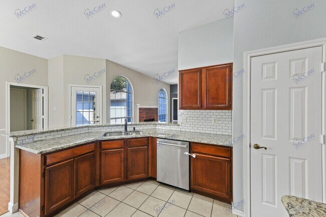 Building Photo - 8041 Flagstone St