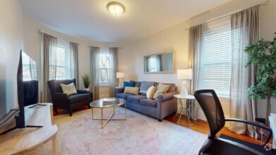 Building Photo - 1 bedroom in Brookline MA 02445