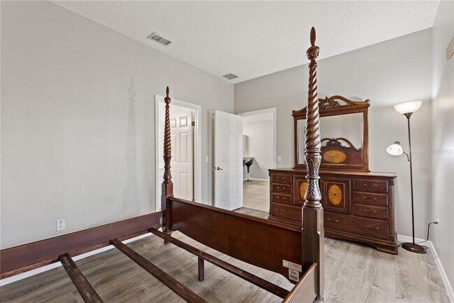 Building Photo - 3161 Sun Lake Ct