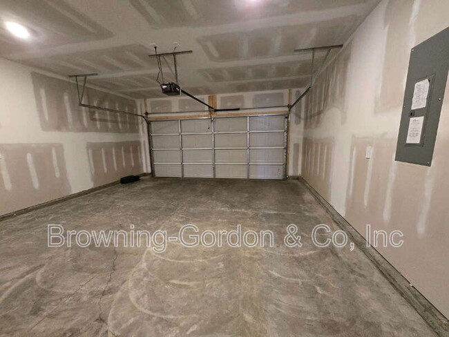 Building Photo - 4248 Skyridge Dr