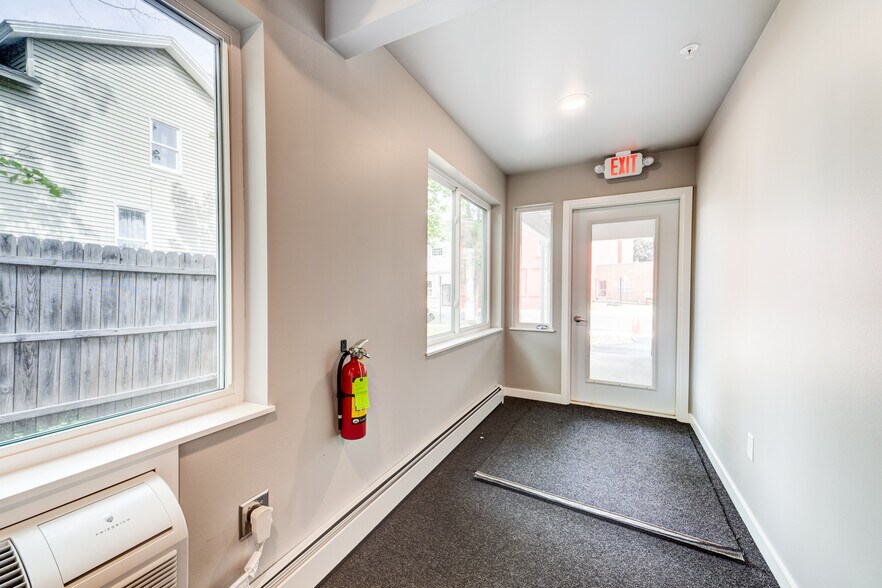 Building Photo - 519 Fulton St