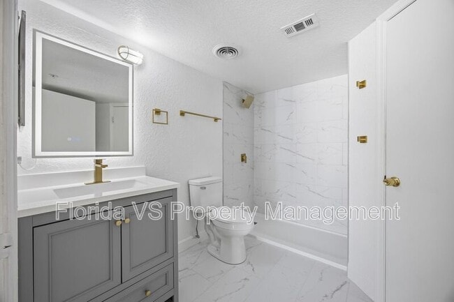 Building Photo - 2207 Antigua Pl