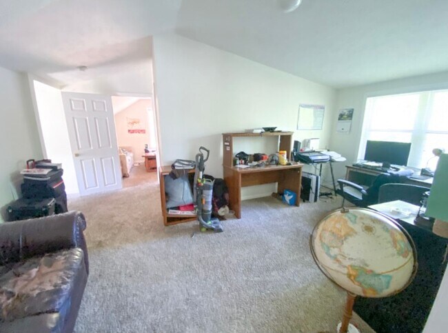 Building Photo - Italian Estates Property Management