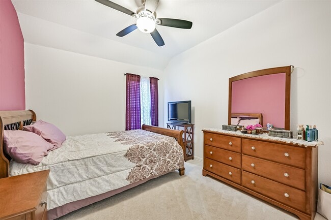 Building Photo - 3033 Broadhaven Dr