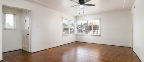 Building Photo - 627 60th St