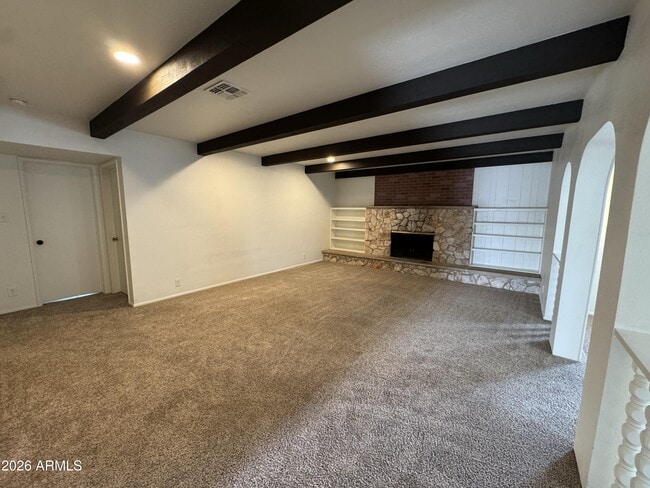 Building Photo - 5444 E Pinchot Ave