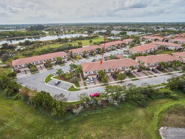 Building Photo - 265 Las Brisas Cir