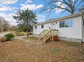 Building Photo - 607 N Greensboro St