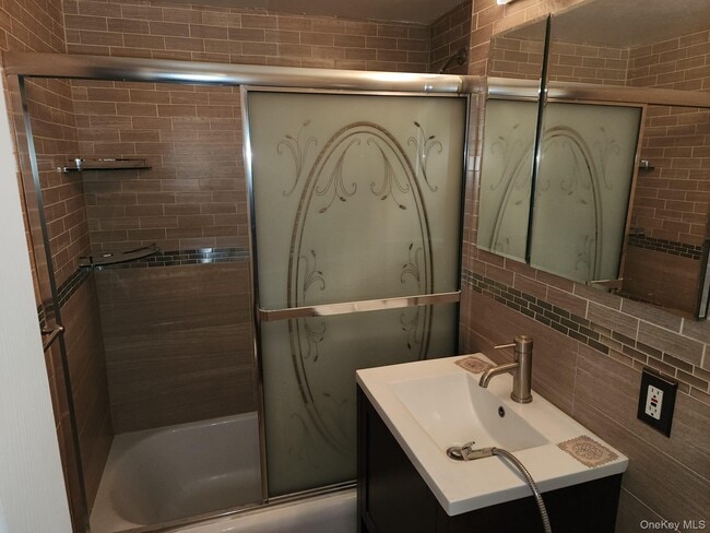 Building Photo - 61-15 98th St