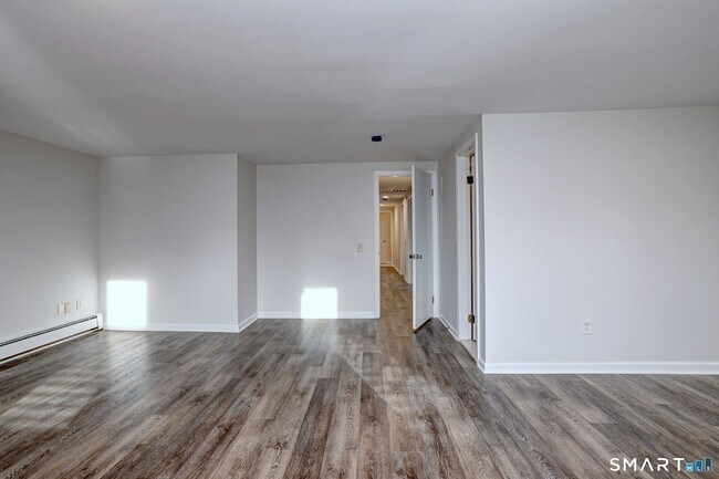 Building Photo - 5160 Madison Ave