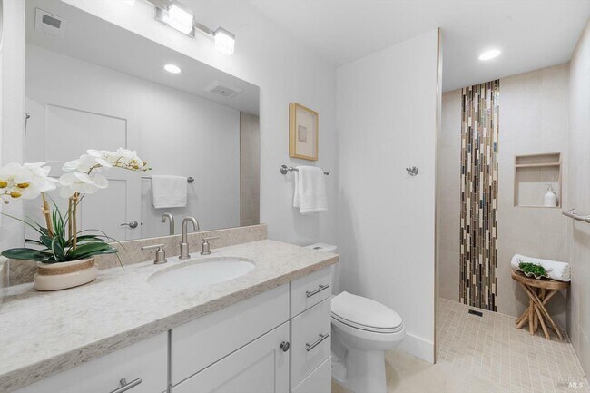 Building Photo - 101 Merrill St