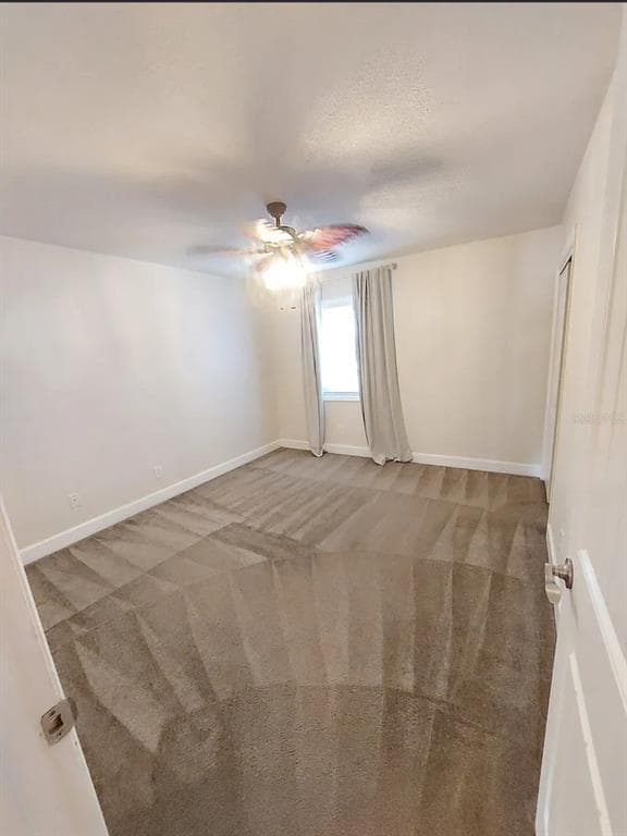 Building Photo - 3739 Pompano Dr SE