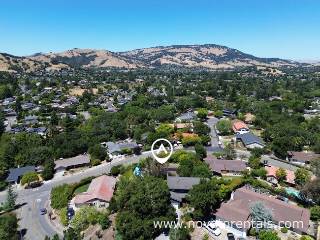 Building Photo - 65 Santa Maria Dr