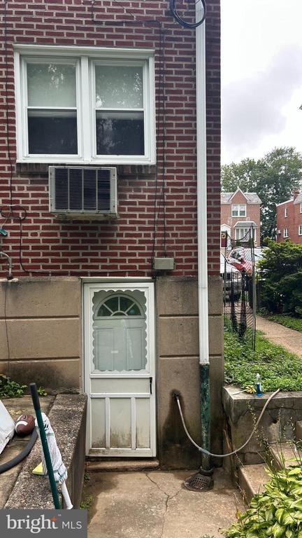Building Photo - 7615 Burholme Ave
