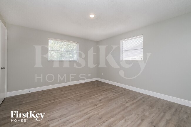 Building Photo - 3641 Windham Dr