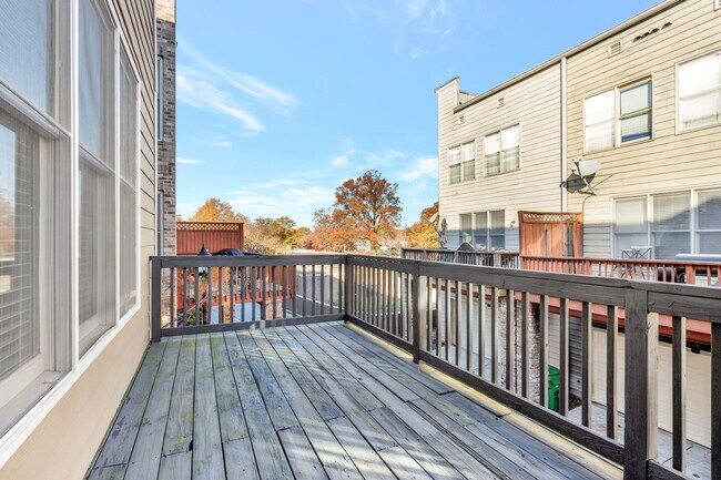 Attached Deck - 769 Liberty Commons Dr NW