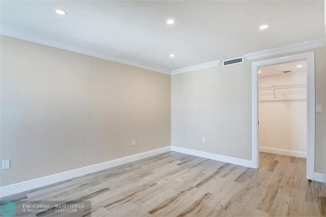 Building Photo - 1360 S Ocean Blvd