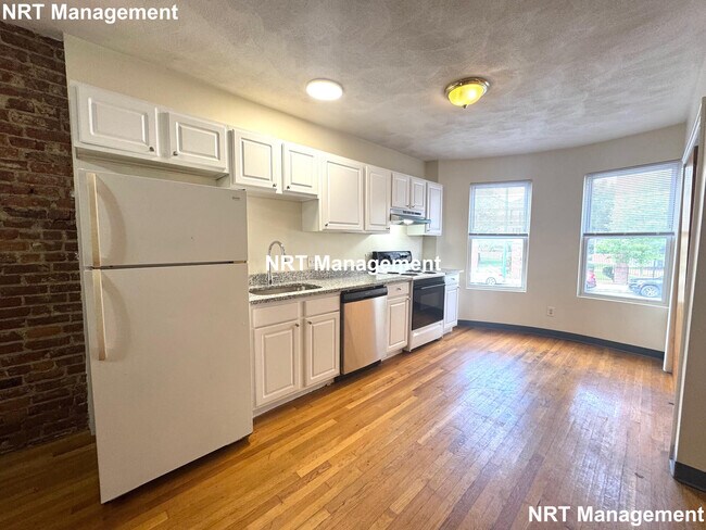 Building Photo - 838 Huntington Ave