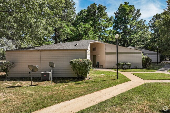 Building Photo - Wesley Highland Meadows