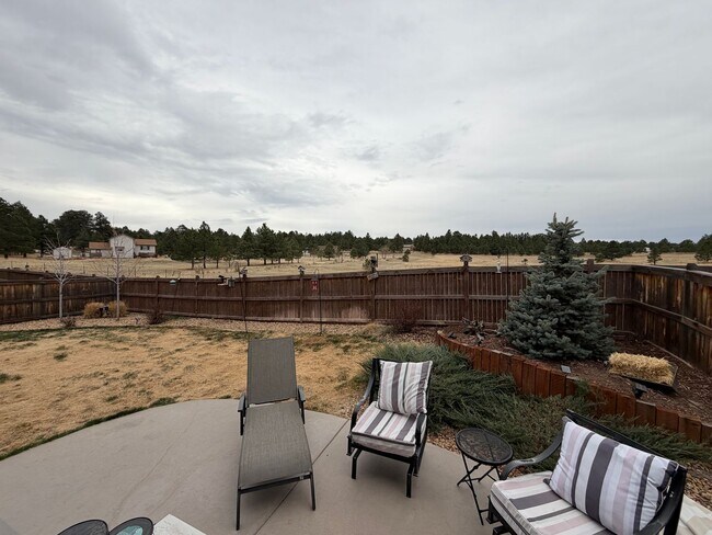 Building Photo - Exquisite Elizabeth Home