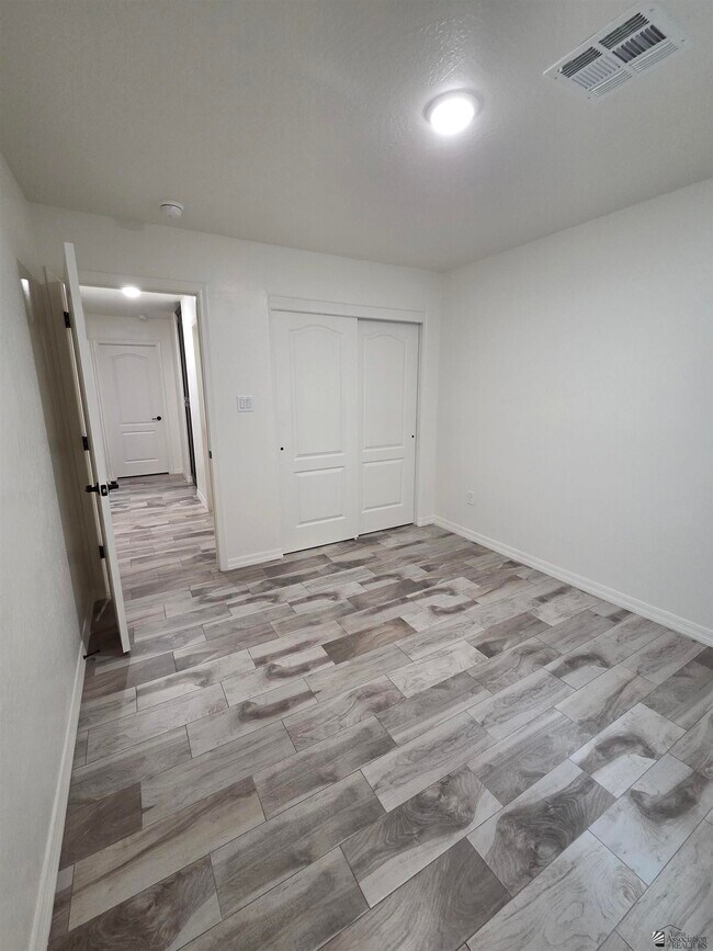 Building Photo - 3874 Santa Sophia St