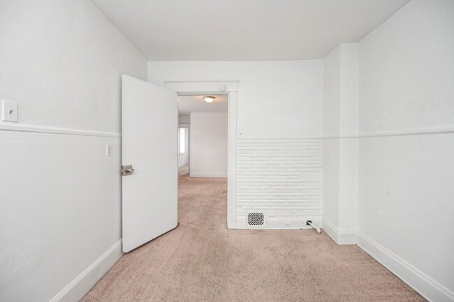 Building Photo - 2316 Chickasaw St