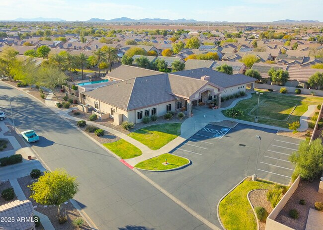 Building Photo - 1441 N Desert Willow St