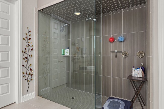 Building Photo - 12515 Cumberland Dr